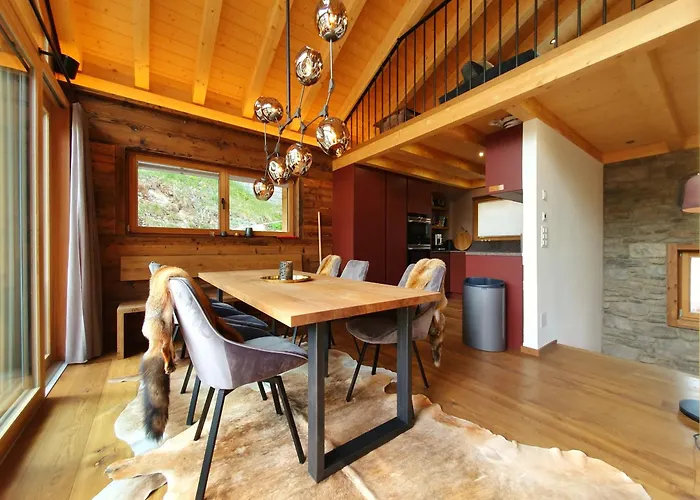 Luxury Engedi 木屋 *