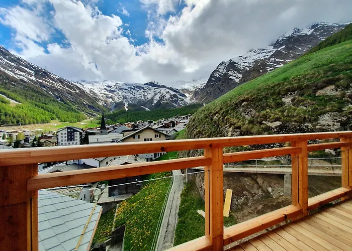 Luxury Engedi 萨斯费